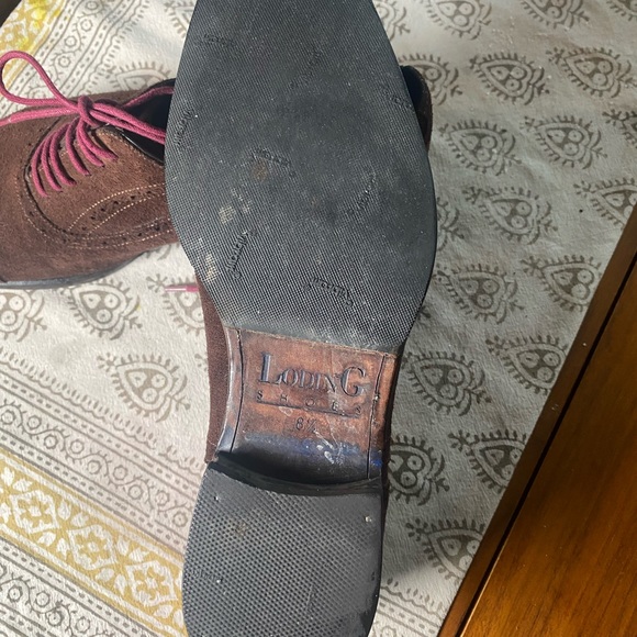 Classic brown suede, fit big. Rubber soles, great for Canadian weather. - Picture 2 of 4